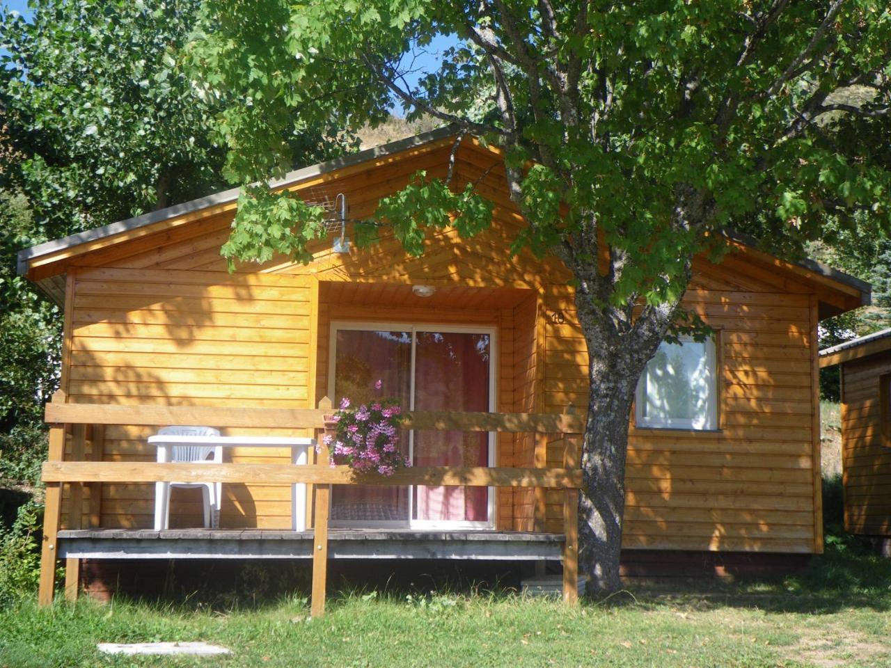 Camping Les Auches Ancelle Bagian luar foto